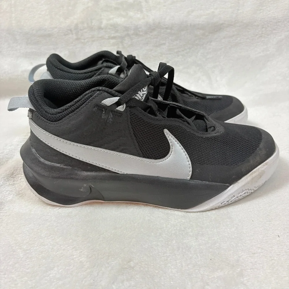 Nike Team Hustle DX SU21‎ Kids 3.5Y Black Silver Good Basketball Sneakers CW6735
